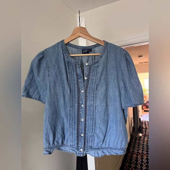 GAP Women's Denim Blue Blouse - Picture 1 of 5
